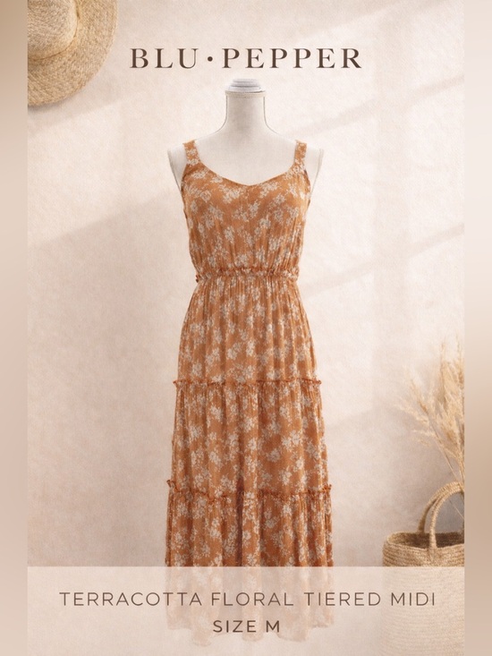Blu Pepper Dresses & Skirts - Blu Pepper Terracotta Floral Tiered Midi Dress M